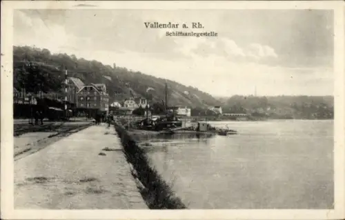 Ak Vallendar am Rhein, Vallendar a. Rh., Schiffsanlegestelle, Flussansicht, Boote, Uferpromenade