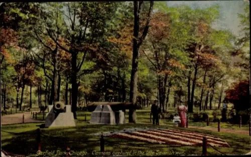 Ak Chicago Illinois USA, Garfield Park,  Kanonen, Spanischer Krieg, Bäume, Flagge