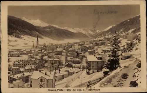 Ak Davos Platz Kanton Graubünden, Gesamtansicht im Winter, Tinzenhorn