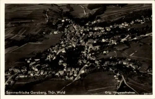 Ak Geraberg in Thüringen, Fliegeraufnahme