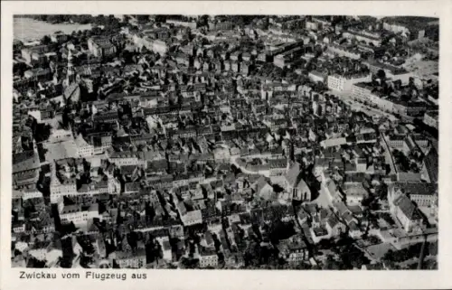 Ak Zwickau in Sachsen, Luftbildaufnahme von  zahlreiche Gebäude sichtbar, 1943