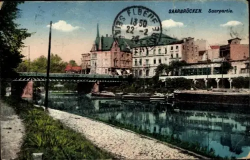 Ak Saarbrücken im Saarland,  Saarpartie, Fluss, Brücke, Gebäude