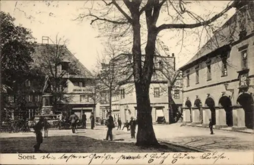 Ak Soest in Nordrhein Westfalen, Rathaus mit Patroklus, Kriegerdenkmal