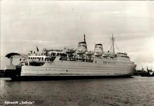 Ak Fährschiff Sassnitz im Hafen