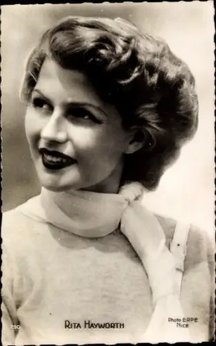 Ak Schauspielerin Rita Hayworth, Portrait