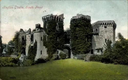 PC Monmouthshire Wales, Raglan Castle
