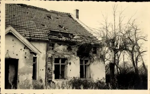 Foto Ak Deutschland, Gut Redian? Granateinschläge