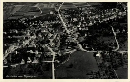 Ak Gerstetten auf der Alb Württemberg, Luftaufnahme von  idyllische Häuser, Landschaft