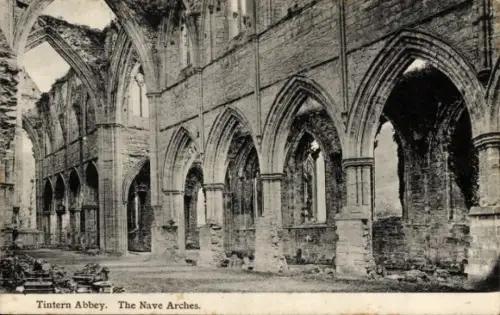 Ak Tintern Wales,  Tintern Abbey, Arkaden, Ruine