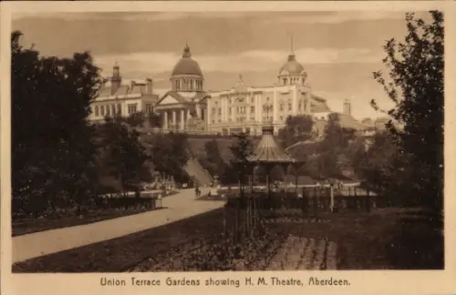 Ak Aberdeen Schottland, Union Terrace Gardens, H. M. Theatre,  Parklandschaft