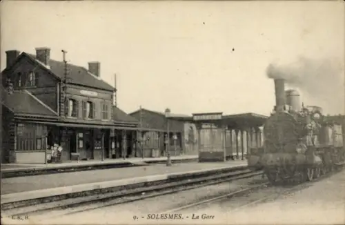 Ak Solesmes Nord, Bahnhof, Gleisansicht