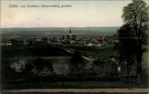 Ak Elstra in der Oberlausitz Sachsen, Dorfansicht, Kirche, Häuser, Landschaft, Forsthaus Schwarze