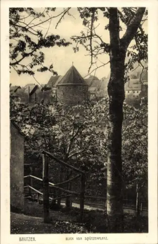 Ak Bautzen in der Oberlausitz,  Blick von Schützenplatz, Bäume, Häuser,  Ansicht