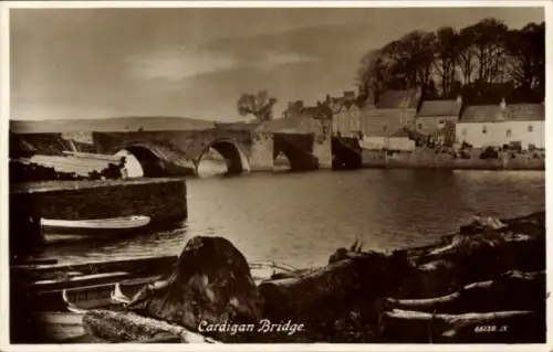 PC Wales, Cardigan Bridge
