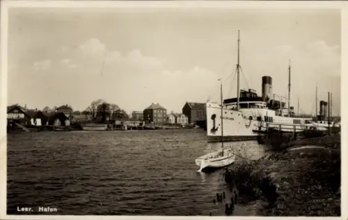 Ak Leer in Ostfriesland, Hafen, Dampfer