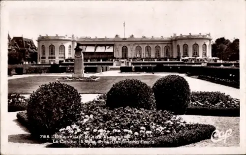 Ak Deauville Calvados, Le Casina, Gartenanlagen, Blumenbeete, Deauville