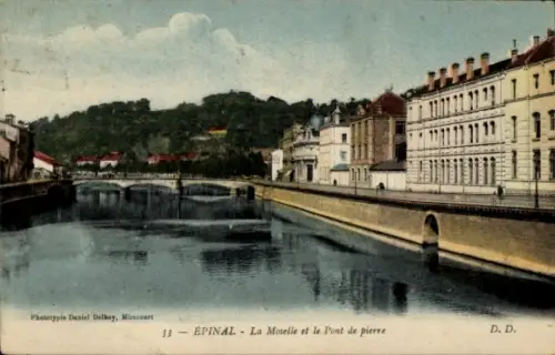 Ak Épinal Lothringen Vosges, Fluss Moselle, Steinbrücke, Stadtansicht von  Fotografie