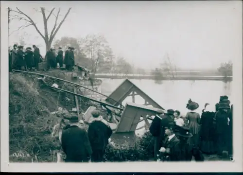 Foto Montreuil Bellay Maine et Loire, Brückeneinsturz