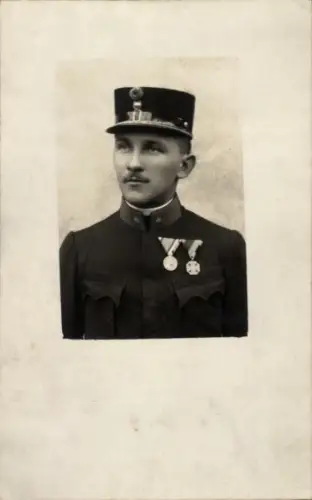 Foto Ak KuK-Armee, Soldat in Uniform, Porträt