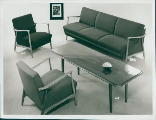 Foto Wohnzimmermöbel, Sitzgruppe, Sofa 662, Sessel 663, Tisch 619, 50er Jahre, Reklame