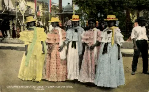 PC Panama, Group of panamanian Girls in Carnival Costume