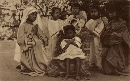 CPA Ursulines Missionnaires, Le menage de Nazareth, Ecole du Rosaire