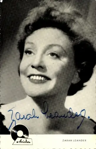 Ak Schauspielerin und Sängerin Zarah Leander, Portrait, Ariola, Autogramm