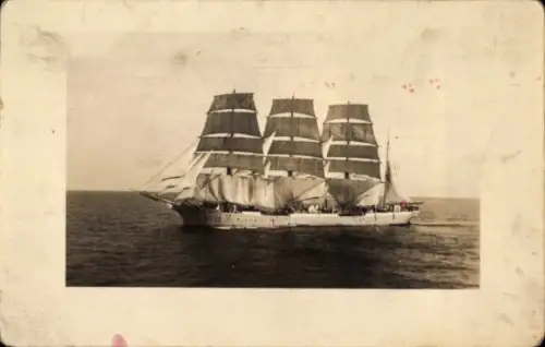 Foto Ak Segelschiff, Dreimaster