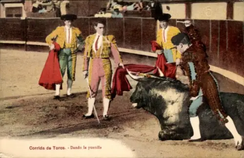 Ak Corrida de Toros, Dando la puntilla
