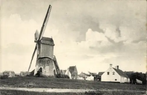 Ak Niederlande ?, Windmühle, Wohnhäuser