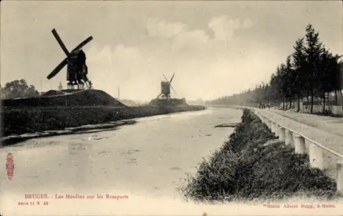 CPA Bruges Bruges Flandre Flandre occidentale, Les Moulins sur les Remparts