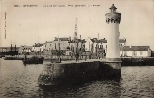 CPA Quiberon Morbihan, Le port haliguen, Vue générale, Le Phare