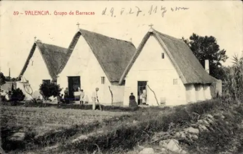 Foto Namibia, DSWA, Afrikanische Gruppe am Straßenrand