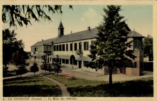 Ak La Courtine Creuse,  von  Gebäude, Bäume, Weg