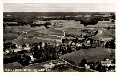 Ak Percha Starnberg in Oberbayern, Luftaufnahme, Starnberger See, weite Felder, Häuser