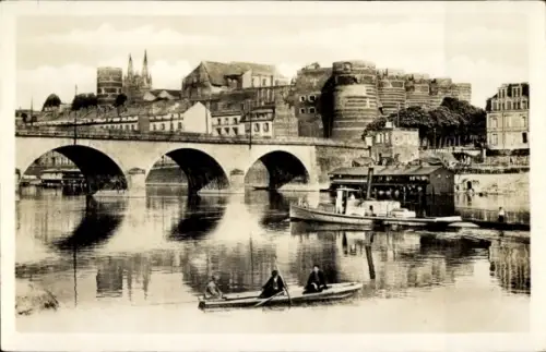 Ak Angers Maine et Loire, Brücke, Fluss, Stadtansicht, Boote, Angers