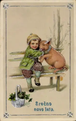 Ak Kind kuschelt mit Schwein, Korb mit Glücksklee