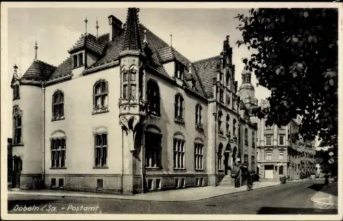 Ak Döbeln in Sachsen, Postamt in  Sachsen,  Architektur, schwarz-weiß