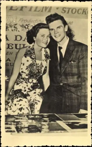 Ak Schauspieler Ulla Jacobsson und Folke Sundquist, Portrait