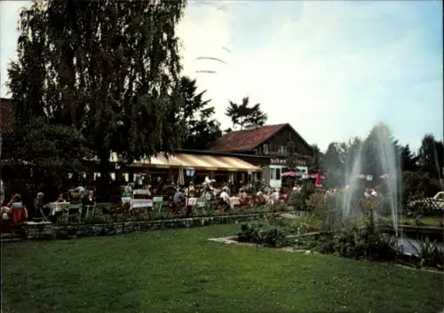 Ak Berlin Spandau Kladow, Horst u. W. Häring Schweizerhaus Gaststätte, Terrasse, Springbrunnen