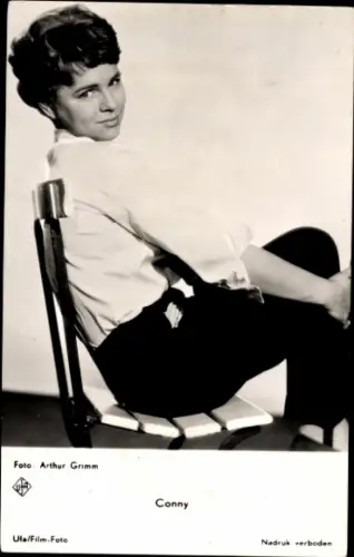 Ak Schauspielerin und Sängerin Cornelia Froboess, Conny, Portrait
