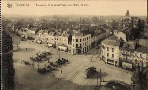 Ak Tourcoing Nord, Panorama der Grand'Place, Hôtel de Ville, Straßenansicht, Tourcoing