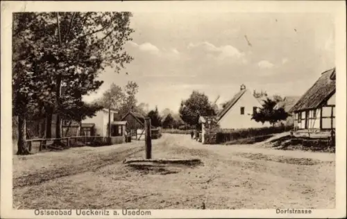 Ak Ueckeritz Usedom an der Ostsee, Dorfstraße, Wasserpumpe