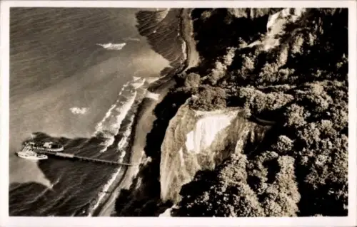 Ak Stubbenkammer Sassnitz auf Rügen, Königsstuhl, Stubbenkammer, Küstenlandschaft, Meer, Klippen