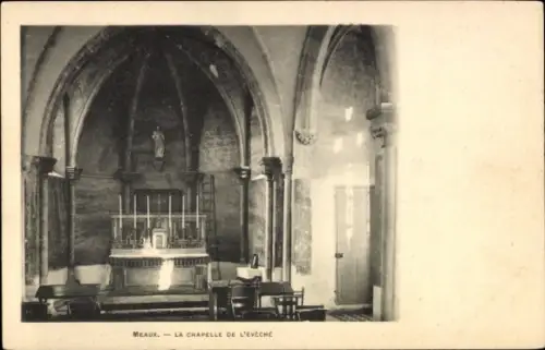 Ak Meaux Seine-et-Marne, Kapelle, Altar, Statue, Innenraum, Meaux