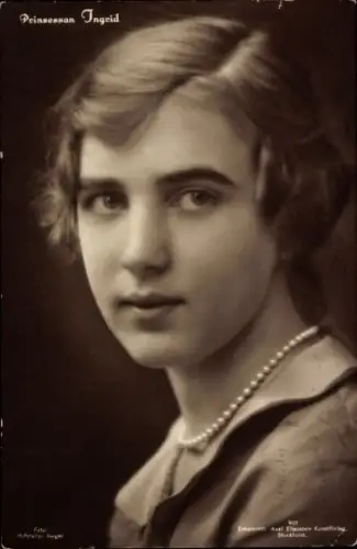 Ak Prinzessin Ingrid von Schweden mit Perlenkette
