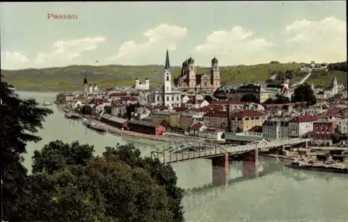 Ak Passau in Niederbayern,  Stadtansicht, Fluss, Brücke, Kirchen