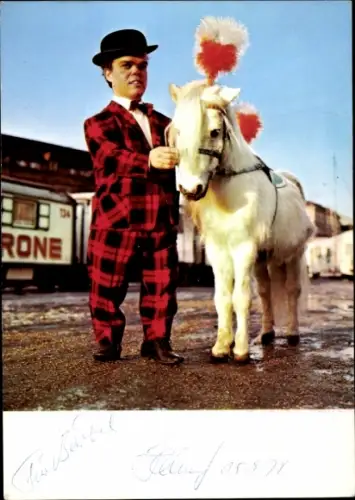 Ak Klein Helmut, Zwergclown des Zirkus Krone, Fernsehserie Salto Mortale, Lieblingspony, Autogramm