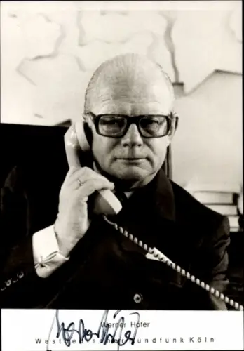 Ak Fernsehmoderator Werner Höfer, Portrait, Autogramm