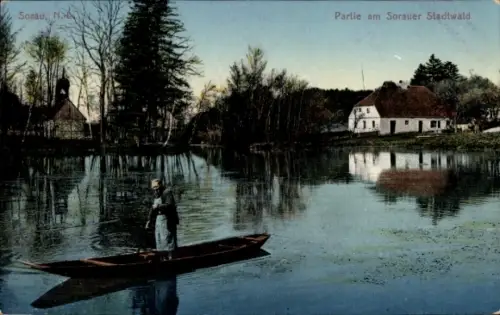 Ak Żary Sorau Niederlausitz Ostbrandenburg, am Sorauer Stadtwald, Boot